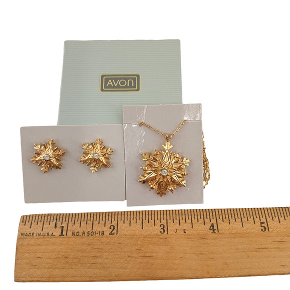 Avon Gold Tone Snowflake Necklace & Earrings Set with Clear Rhinestones Elegant - Picture 8 of 8